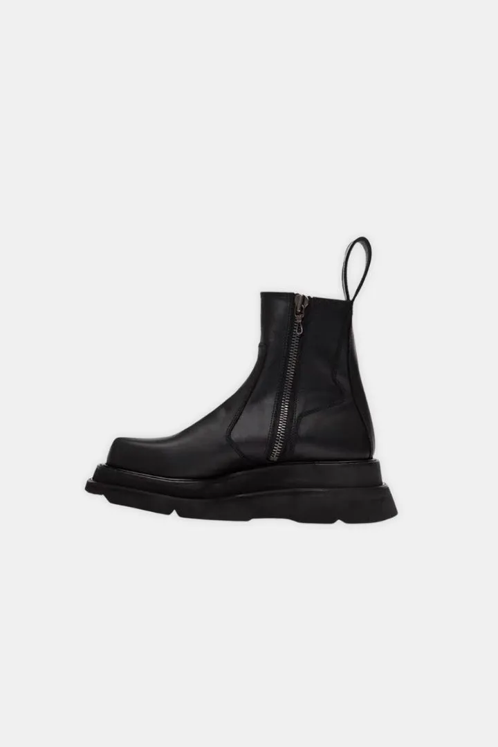 Black Boots With Detail Sole