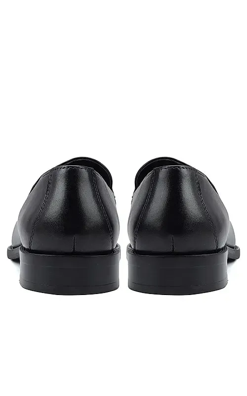 Black Croco Textured Loafers With Tassels
