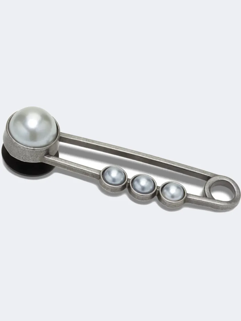 Crocs Pearl Safety Pin Unisex Lifestyle Pins Silver