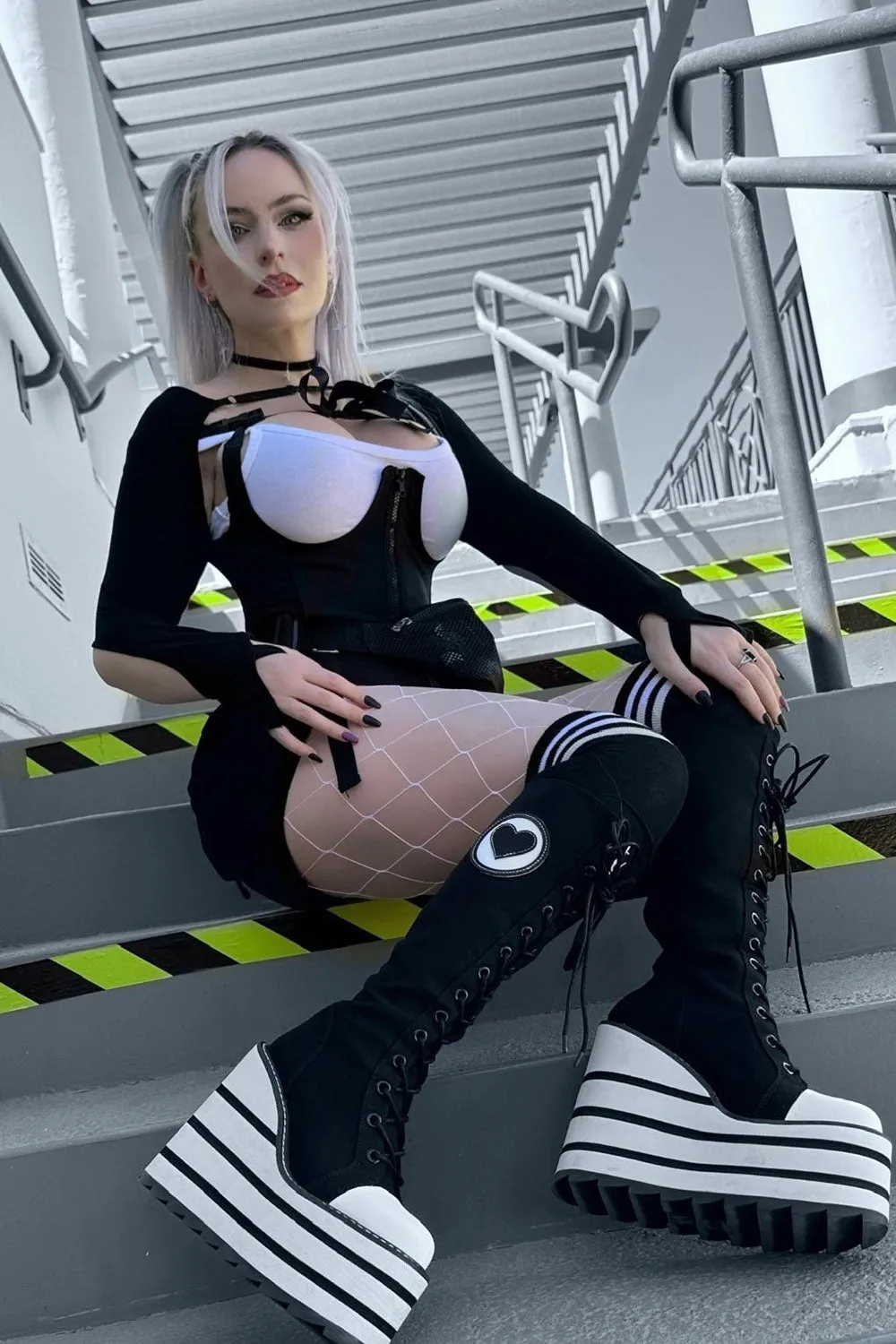 Detention Heart Platform Boots [BLACK/WHITE]