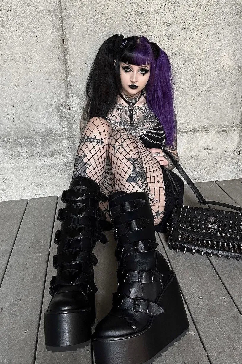Dune Bat Goth Platform Boots [Blackout]