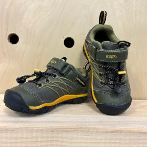 Green Hiking Sneakers