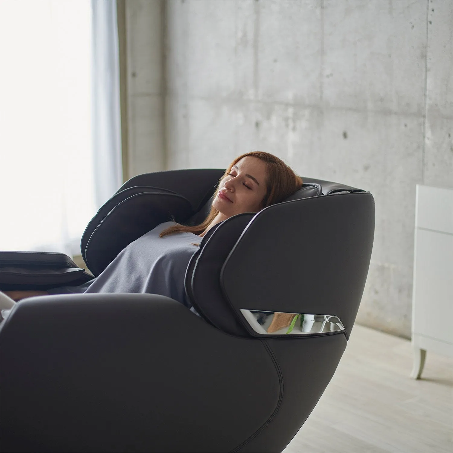 Hisho SL Track Heated Deluxe Zero Gravity Massage Chair