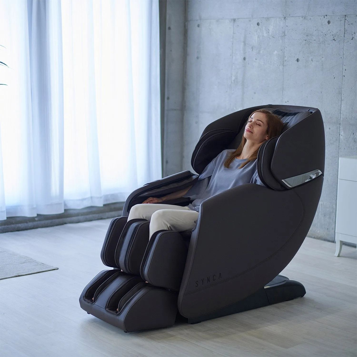 Hisho SL Track Heated Deluxe Zero Gravity Massage Chair