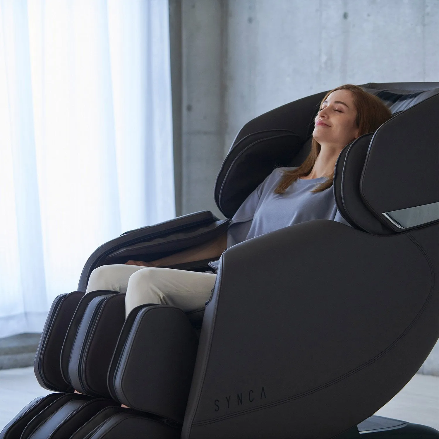 Hisho SL Track Heated Deluxe Zero Gravity Massage Chair