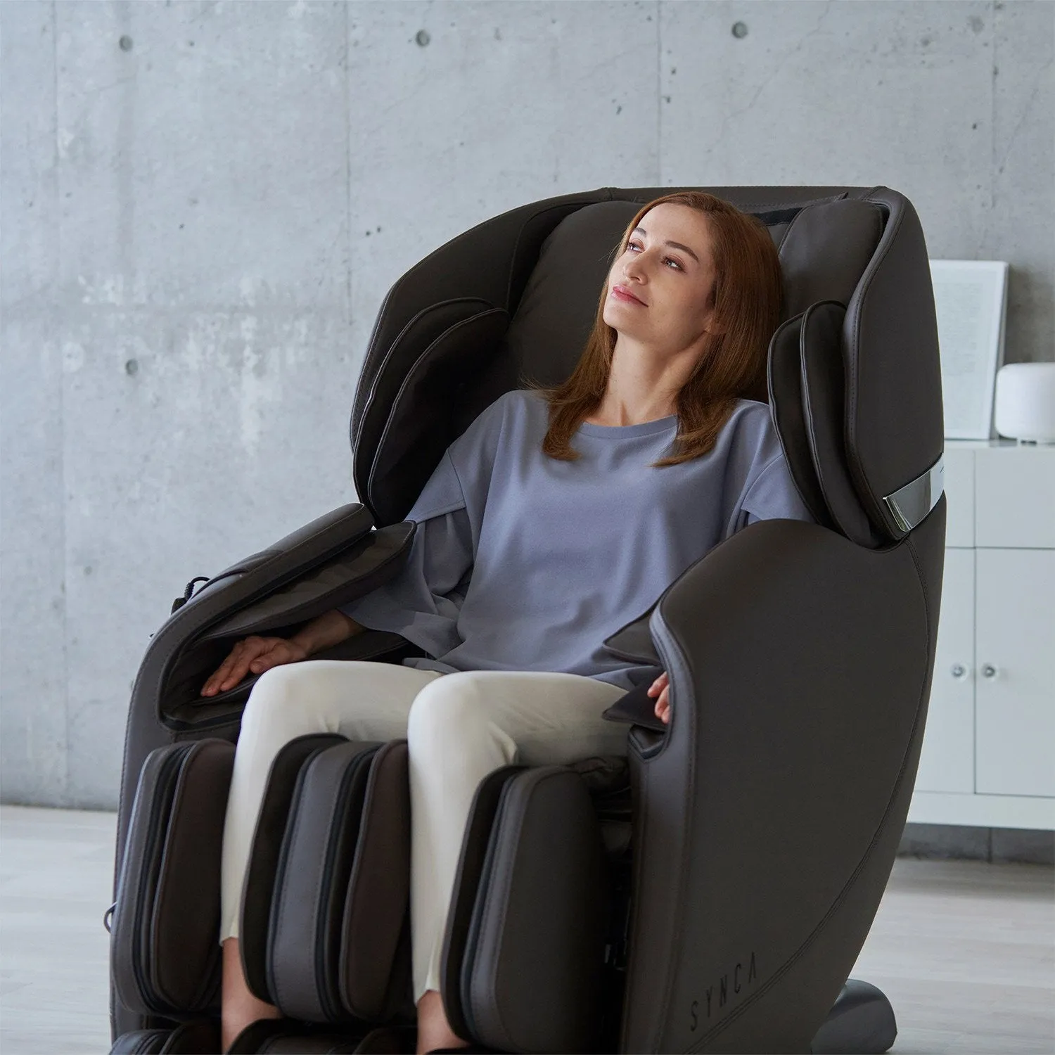 Hisho SL Track Heated Deluxe Zero Gravity Massage Chair