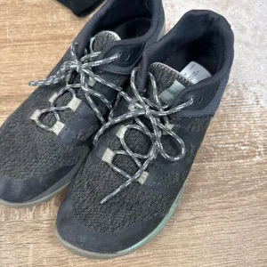 Merrell- women's antora trail shoe- MSRP $120: GreyéTeal -women-9