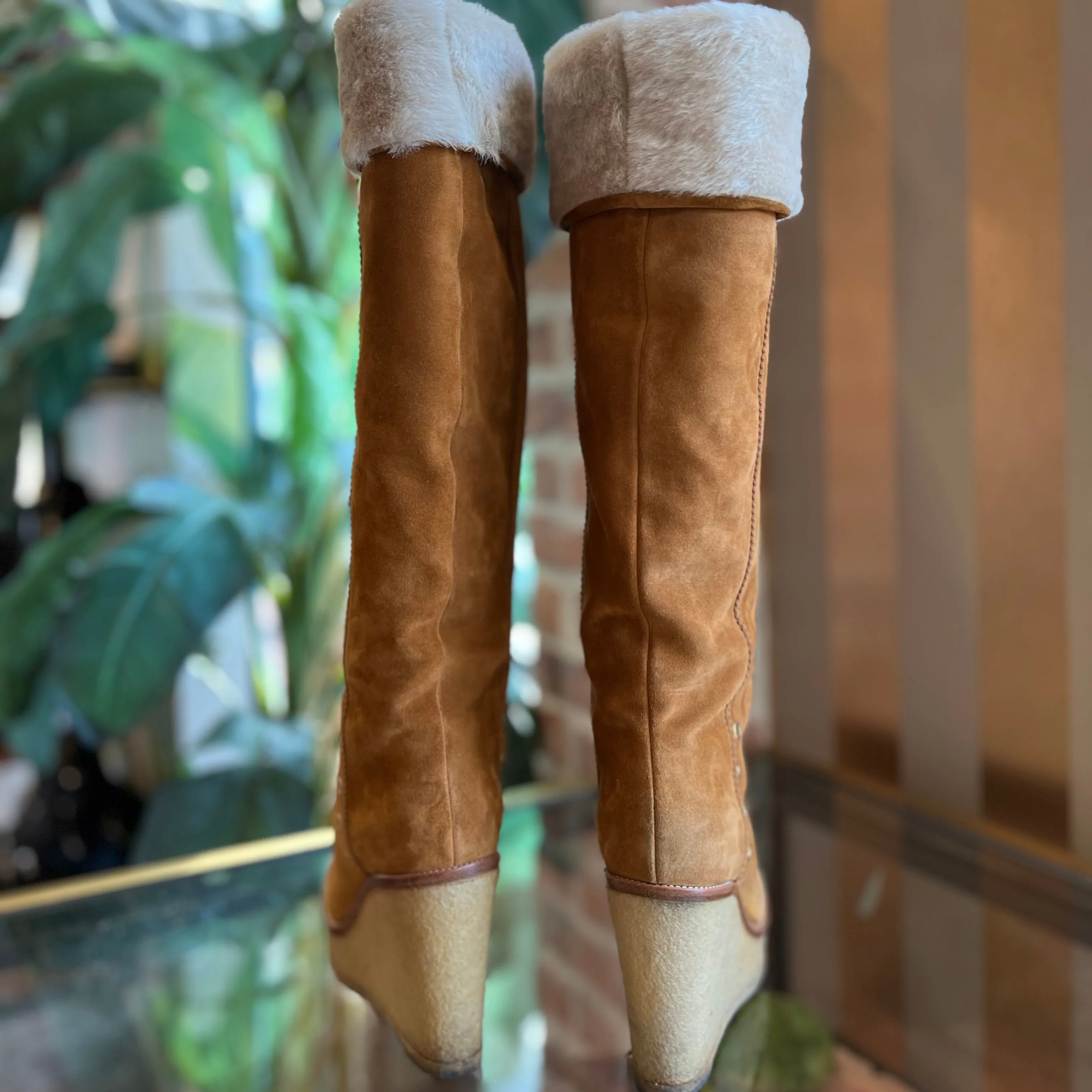 SAINT LAURENT Ida Beige Suede Shearling Knee High Platform Boots SZ39(9US)