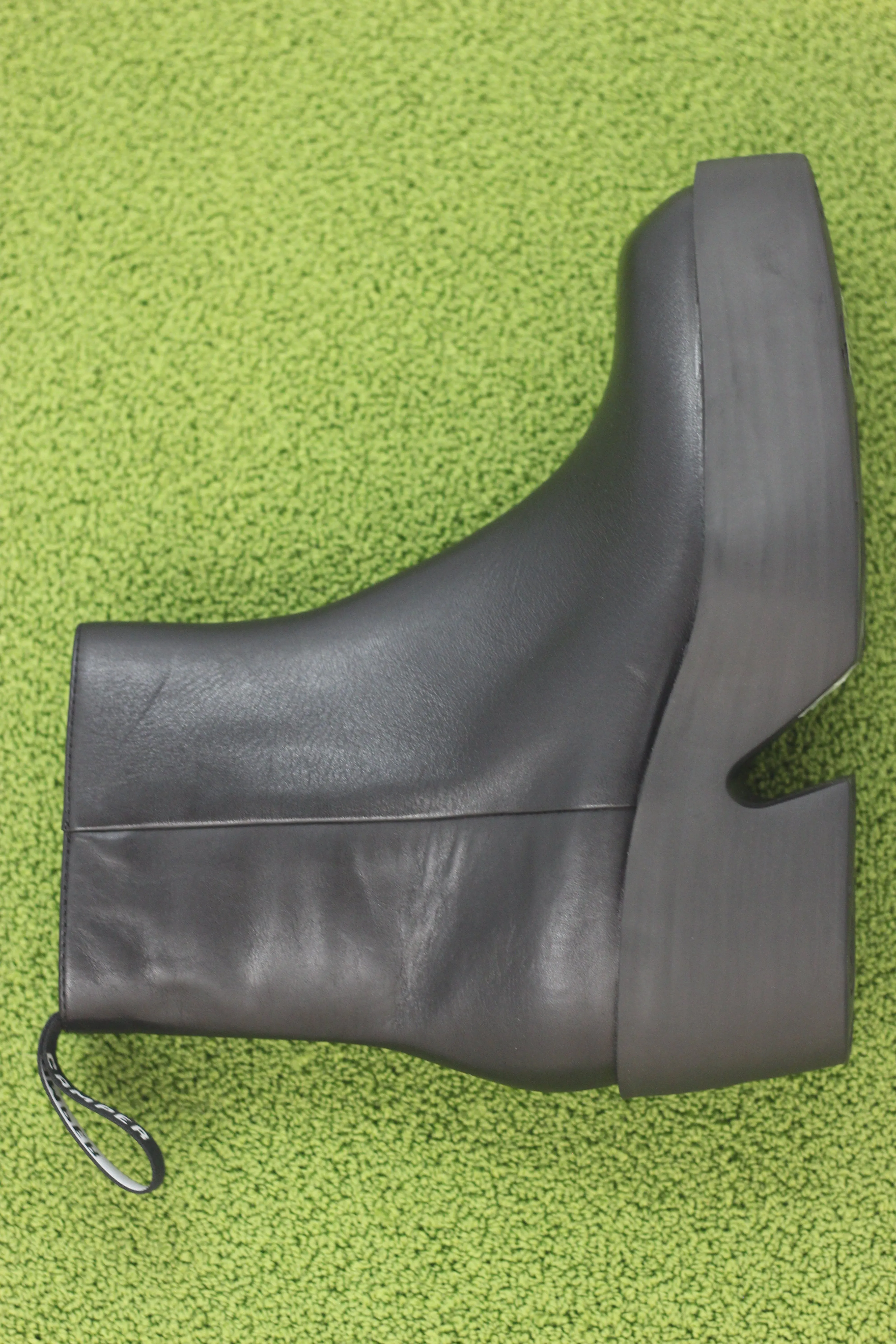 Womens Billie Zip Boot - Black Leather