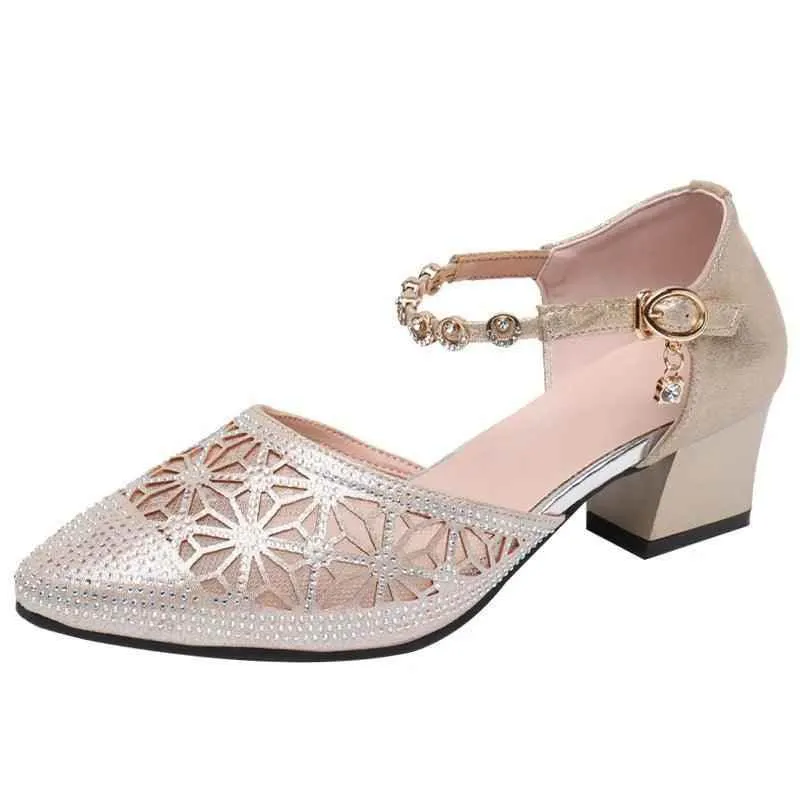 Women's Casual Shoes - Mid Heel Hollow Rhinestones Sandal - (D12-8)