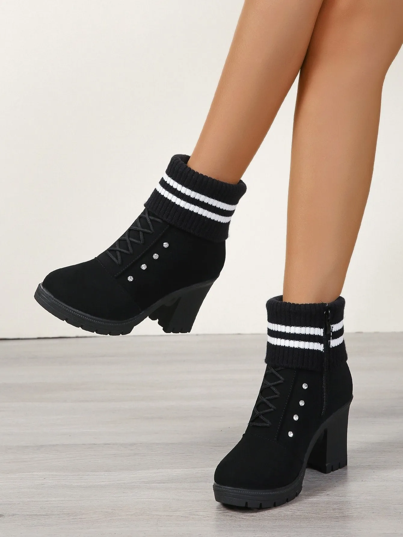 Women's Fashionable Brown Short Boots, Winter New Design With Thickened Wool Trim