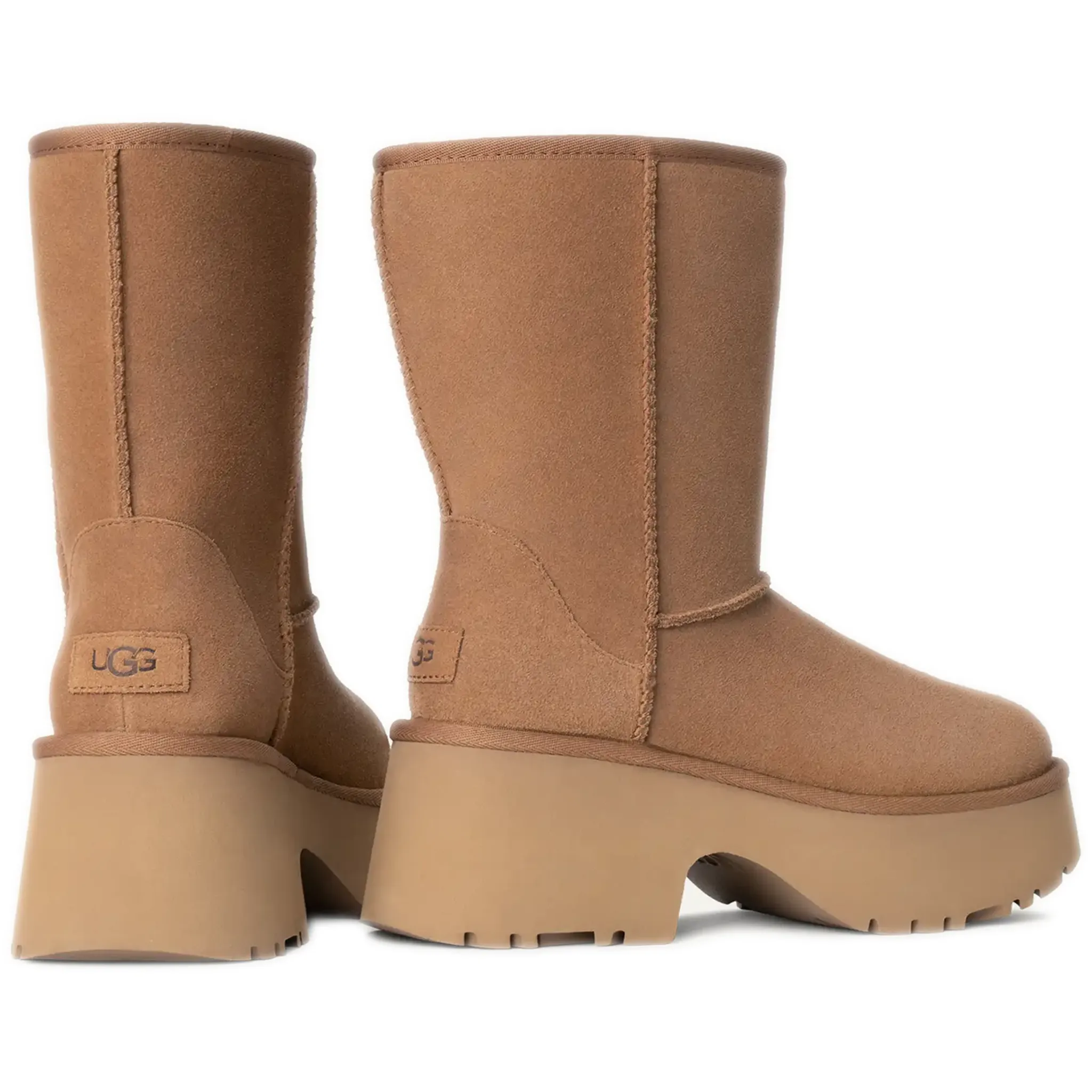 Women's Ugg Classic Short New Heights - Chestnut